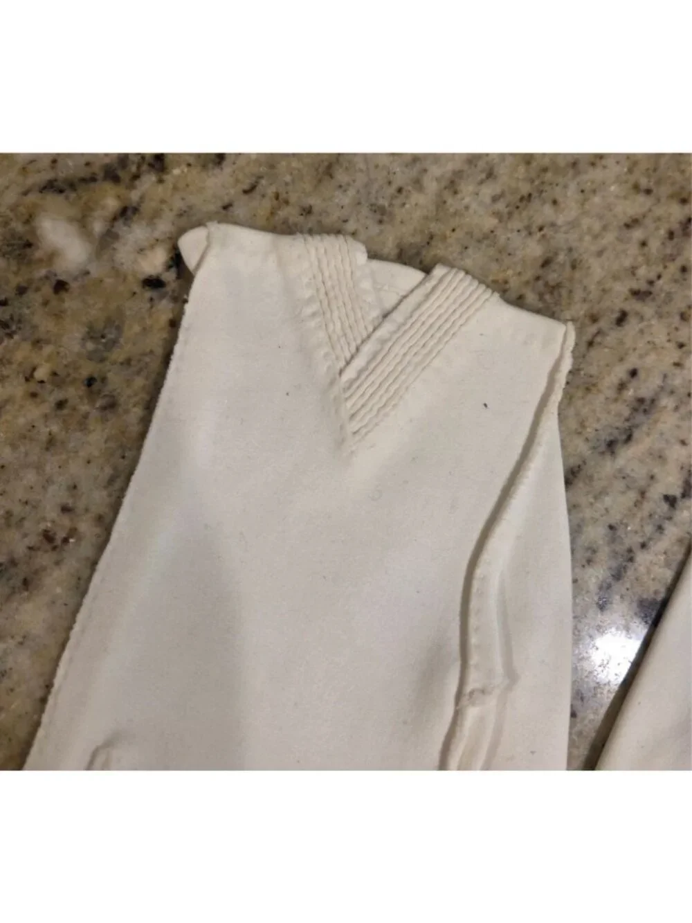Vintage Womens Size M/L 7 Off-White Cotton Formal Gloves Chevron Notch Wrist